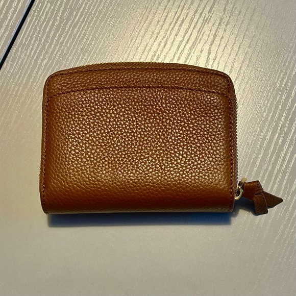 QUINCE Italian Pebbled Leather Compact Wallet Cognac NWOT - Picture 2 of 7